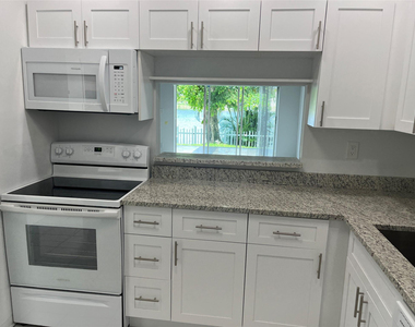 5517 Sw 24th Avenue - Photo Thumbnail 21