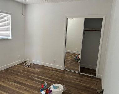 5517 Sw 24th Avenue - Photo Thumbnail 9