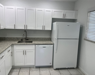 5517 Sw 24th Avenue - Photo Thumbnail 10
