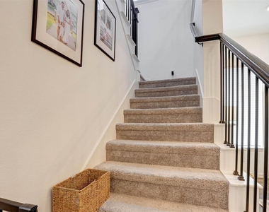 2324 Norma Lane - Photo Thumbnail 24