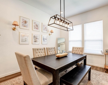 2324 Norma Lane - Photo Thumbnail 14