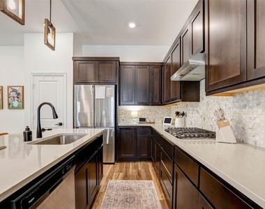 2324 Norma Lane - Photo Thumbnail 11