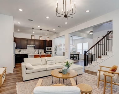 2324 Norma Lane - Photo Thumbnail 9