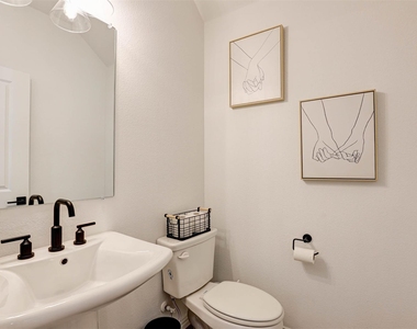 2324 Norma Lane - Photo Thumbnail 7