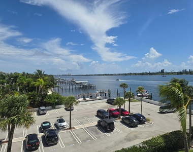 2800 N Flagler Drive - Photo Thumbnail 5