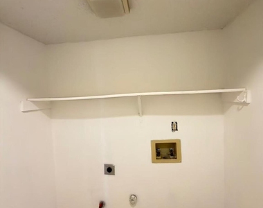2918 Lake Valley Drive - Photo Thumbnail 28