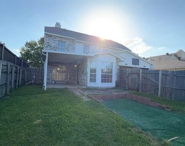 2918 Lake Valley Drive - Photo Thumbnail 29