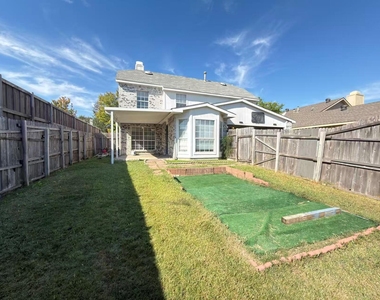 2918 Lake Valley Drive - Photo Thumbnail 33