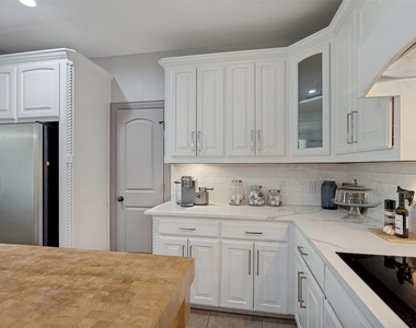 1177 Lone Star Road - Photo Thumbnail 10