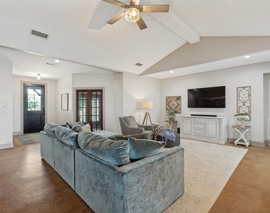1177 Lone Star Road - Photo Thumbnail 4