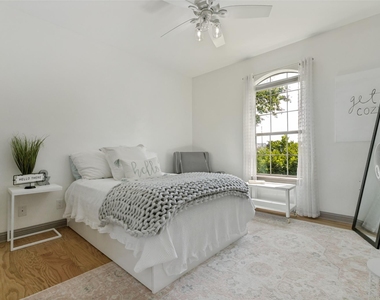 1177 Lone Star Road - Photo Thumbnail 12