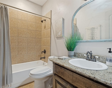 1177 Lone Star Road - Photo Thumbnail 15