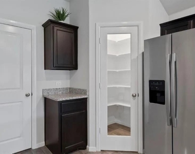 9753 New Bern Drive - Photo Thumbnail 20