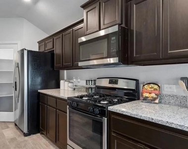 9753 New Bern Drive - Photo Thumbnail 23