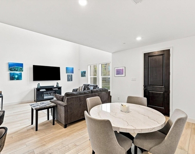 4833 Lunker Street - Photo Thumbnail 9