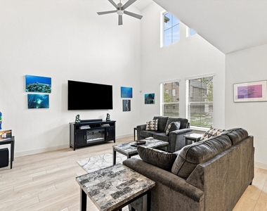 4833 Lunker Street - Photo Thumbnail 6