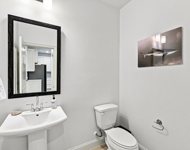 4833 Lunker Street - Photo Thumbnail 16