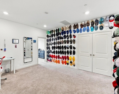 4833 Lunker Street - Photo Thumbnail 27