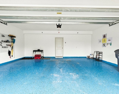 4833 Lunker Street - Photo Thumbnail 2