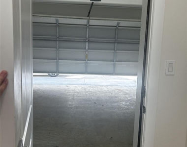 129 Vista Lane - Photo Thumbnail 16