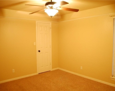 1522 Cat Mountain Trail - Photo Thumbnail 18