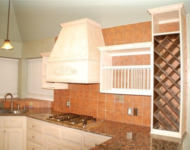 1522 Cat Mountain Trail - Photo Thumbnail 13