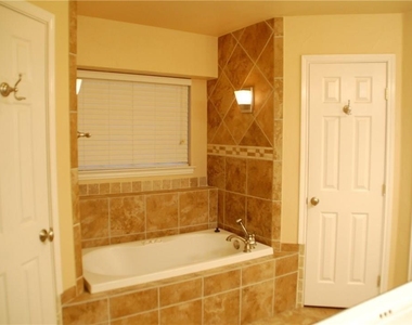 1522 Cat Mountain Trail - Photo Thumbnail 26