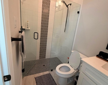 1560 Fairmont Drive - Photo Thumbnail 27