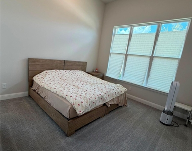 1560 Fairmont Drive - Photo Thumbnail 16