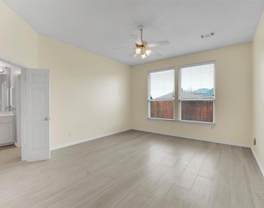 2700 Edgefield Trail - Photo Thumbnail 26