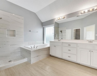 2700 Edgefield Trail - Photo Thumbnail 28