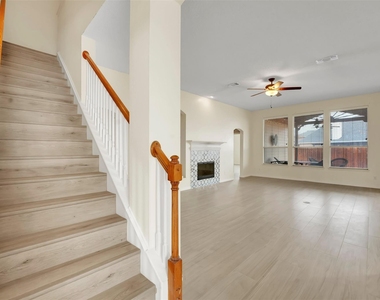 2700 Edgefield Trail - Photo Thumbnail 6