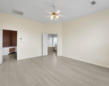 2700 Edgefield Trail - Photo Thumbnail 27