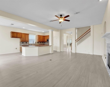 2700 Edgefield Trail - Photo Thumbnail 8