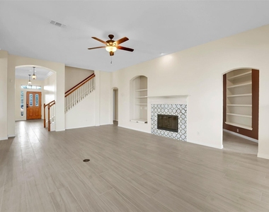 2700 Edgefield Trail - Photo Thumbnail 9