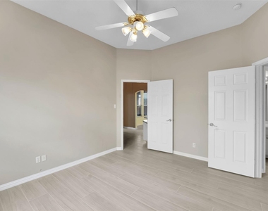 2700 Edgefield Trail - Photo Thumbnail 20