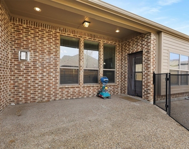 400 Oxford Place - Photo Thumbnail 24