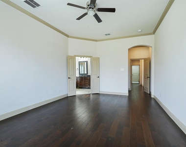 400 Oxford Place - Photo Thumbnail 21