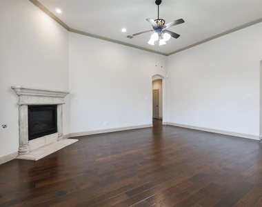 400 Oxford Place - Photo Thumbnail 9