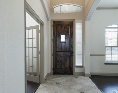 400 Oxford Place - Photo Thumbnail 4
