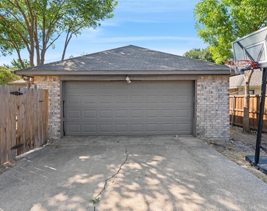1933 Lavaca Trail - Photo Thumbnail 27