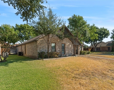 1933 Lavaca Trail - Photo Thumbnail 1