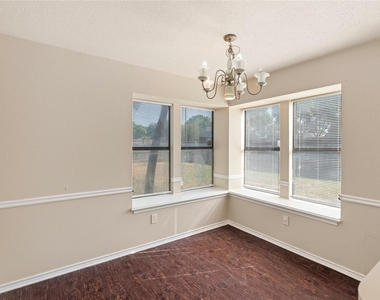 1933 Lavaca Trail - Photo Thumbnail 12