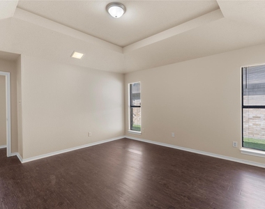 1933 Lavaca Trail - Photo Thumbnail 21