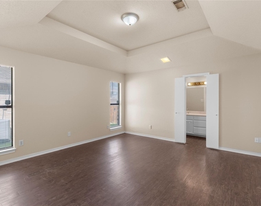 1933 Lavaca Trail - Photo Thumbnail 19