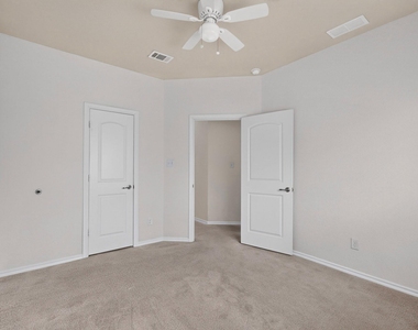 408 Windridge Drive - Photo Thumbnail 32