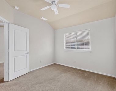 408 Windridge Drive - Photo Thumbnail 31
