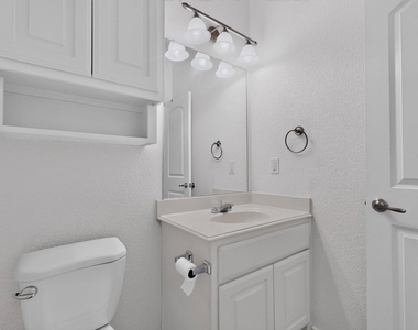 408 Windridge Drive - Photo Thumbnail 29