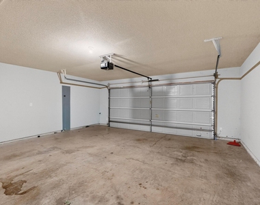 408 Windridge Drive - Photo Thumbnail 35