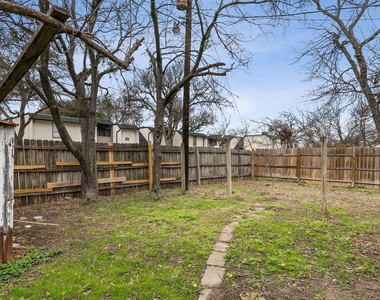 1823 Randolph Drive - Photo Thumbnail 12